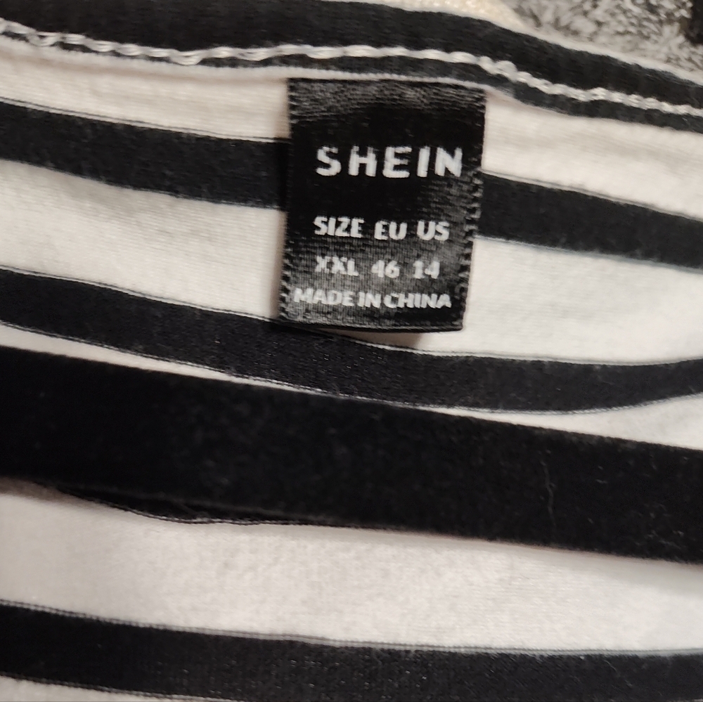 7 Piece Women's XL Black & White Bundle! ๐ค - Picture 4 of 16